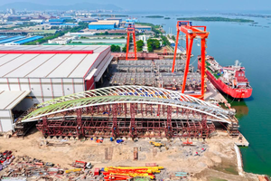 Cầu đi bộ qua sông Sài Gòn thử tải thành công, tiến gần đến giai đoạn hợp long