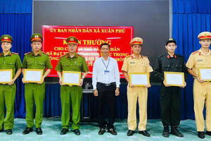 Trạm CSGT Suối Tre được khen thưởng đột xuất trong đấu tranh phòng, chống tội phạm ma túy Trạm CSGT Suối Tre được khen thưởng đột xuất trong đấu tranh phòng, chống tội phạm ma túy