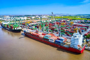 Container Việt Nam (VSC) rót vốn vào Eximbank (EIB), duy trì dư nợ vay gần 2.900 tỷ đồng
