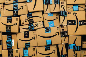Amazon tuyển dụng hơn 300.000 nhân sự tại Mỹ sau khoản chi 1,5 tỷ USD tăng lương Amazon tuyển dụng hơn 300.000 nhân sự tại Mỹ sau khoản chi 1,5 tỷ USD tăng lương