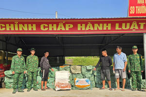 Quảng Ninh: Phát hiện hơn 6 tấn thực phẩm không rõ nguồn gốc tại khu vực biên giới