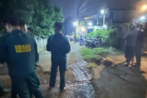 Chồng dùng dao chém vợ tử vong giữa đường rồi đến công an đầu thú
