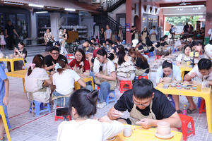 Lan tỏa tình yêu nghề gốm từ những trải nghiệm thực tế