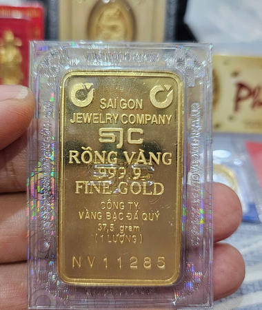 Giá vàng ngày 10/2: Vàng thế giới tăng, vàng miếng SJC giảm nhẹ về 181 triệu đồng/lượng