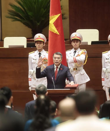 Ông Lê Minh Hưng được bầu giữ chức Thủ tướng Chính phủ