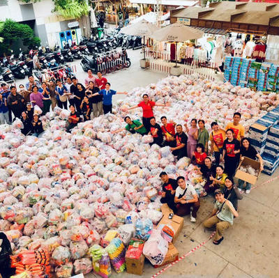 Điểm tin Showbiz 25/11: Nghệ sĩ Việt chung tay ủng hộ đồng bào miền Trung giữa mưa lũ