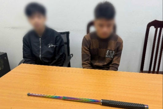 Phát hiện nhiều trường hợp tàng trữ vũ khí, công cụ hỗ trợ trên đường Hà Nội