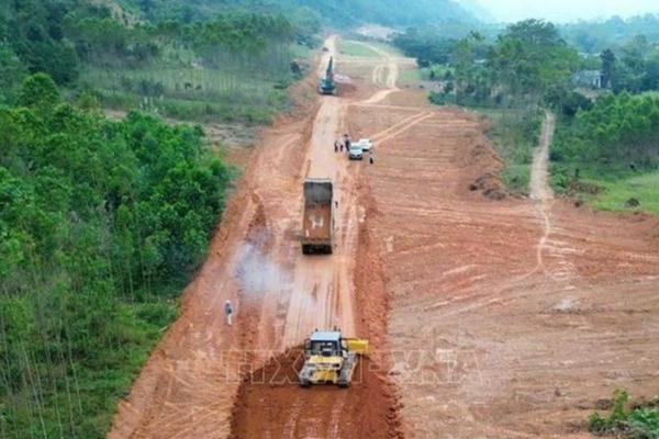 Thủ tướng yêu cầu đẩy nhanh tiến độ giải ngân vốn đầu tư công cuối năm