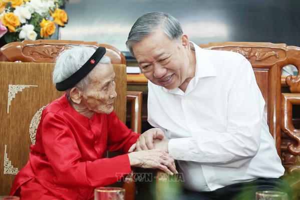 Nguồn lực từ lòng dân