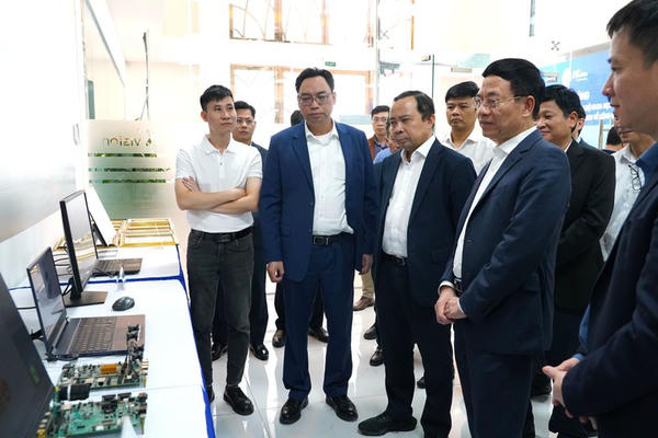 Muốn ra thế giới, Việt Nam phải làm chủ sản phẩm chiến lược