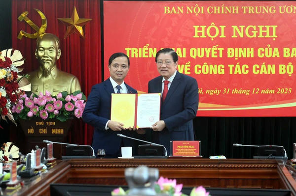 Điều động, bổ nhiệm nhân sự một số cơ quan Trung ương Điều động, bổ nhiệm nhân sự một số cơ quan Trung ương