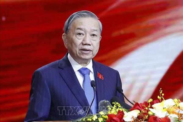 Tổng Bí thư Tô Lâm: Phát huy trí tuệ và bản lĩnh Việt Nam vững bước tiến mạnh trong kỷ nguyên phát triển mới Tổng Bí thư Tô Lâm: Phát huy trí tuệ và bản lĩnh Việt Nam vững bước tiến mạnh trong kỷ nguyên phát triển mới