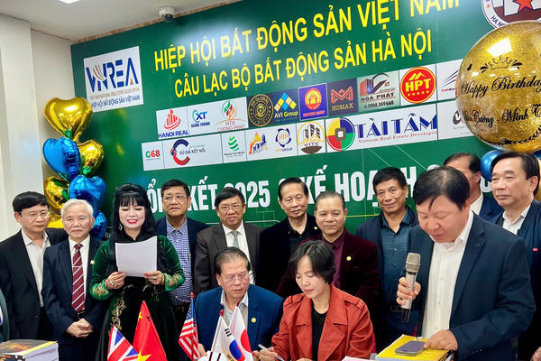 Câu lạc bộ Bất động sản Hà Nội: Hành trình 16 năm “Kết nối – vươn xa – tinh hoa hội tụ”
