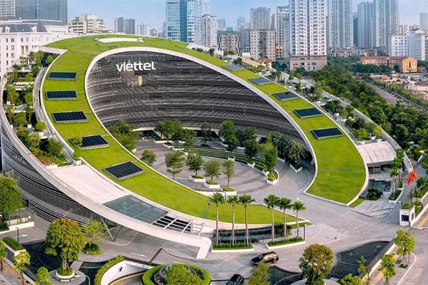 Nhóm doanh nghiệp Viettel đồng loạt báo lãi kỷ lục, cổ phiếu tăng 'phi mã' dịp đầu năm