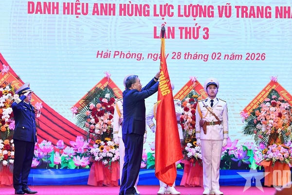 Tổng Bí thư Tô Lâm dự Lễ đón nhận danh hiệu Anh hùng Lực lượng vũ trang nhân dân tại Quân chủng Hải quân Tổng Bí thư Tô Lâm dự Lễ đón nhận danh hiệu Anh hùng Lực lượng vũ trang nhân dân tại Quân chủng Hải quân