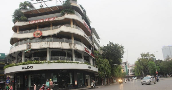 Hà Nội trong những ngày dịch Covid-19, không tiếng còi xe, không khói bụi