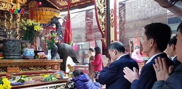 "Tung tăng" đi lễ trong giờ hành chính, Giám đốc điện lực Bình Lục bị đình chỉ công tác