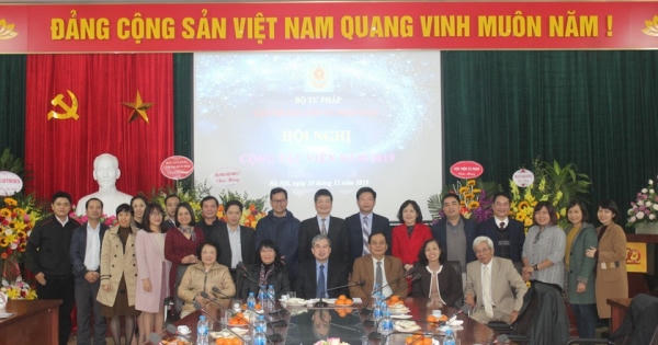 Tạp chí Dân chủ và Pháp luật: Những dấu ấn của chặng đường 45 năm Tạp chí Dân chủ và Pháp luật: Những dấu ấn của chặng đường 45 năm