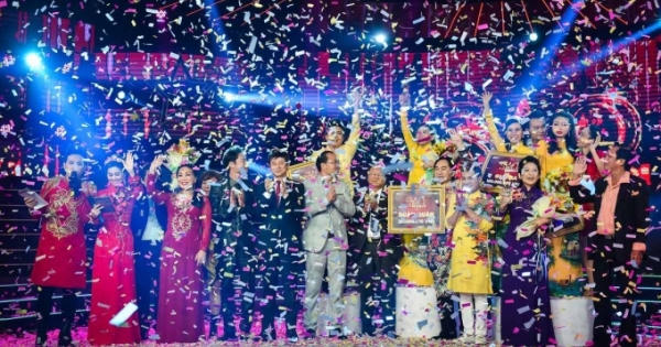 Bình Tinh xuất sắc trở thành quán quân Sao nối ngôi mùa đầu tiên Bình Tinh xuất sắc trở thành quán quân Sao nối ngôi mùa đầu tiên