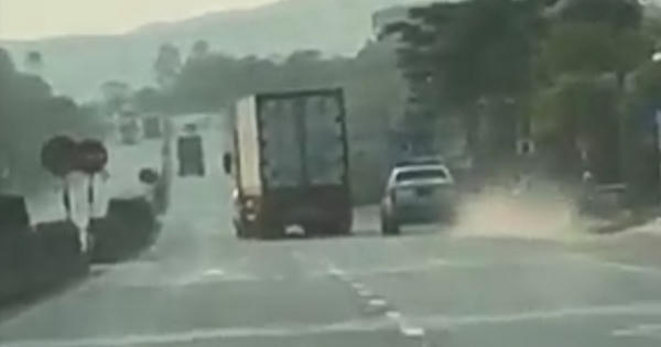 Hà Tĩnh: Cuộc truy đuổi 'thót tim" giữa CSGT và "hung thần" xe Container