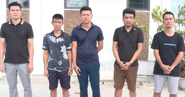 Bắt giam nhóm đối tượng sản xuất, buôn bán trà sữa giả