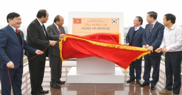 Thủ tướng phát lệnh thông tuyến nối hai cao tốc quan trọng Thủ tướng phát lệnh thông tuyến nối hai cao tốc quan trọng