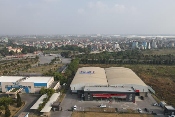 Cận cảnh công trình trưng bày mẫu xe MG bị xử phạt vì vi phạm PCCC