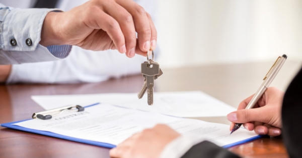 Pháp luật Quy định thế nào về Hợp đồng mua bán, chuyển nhượng căn hộ chung cư?