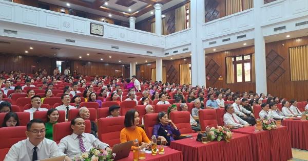 Thành ủy Lào Cai tổng kết đợt thi đua chuyên đề chào mừng kỷ niệm 65 năm Ngày Bác Hồ thăm Lào Cai
