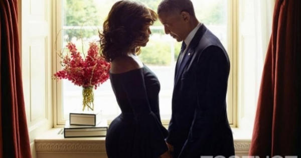 Khoảnh khắc ngọt ngào của vợ chồng Tổng thống Obama trên tạp chí Essence Khoảnh khắc ngọt ngào của vợ chồng Tổng thống Obama trên tạp chí Essence
