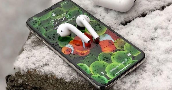 Tất cả những ai vừa mua iPhone X sẽ 'hối hận' khi biết thông tin này