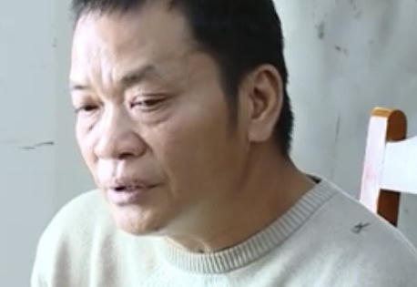 Bắt đối tượng bảo kê thu mua gỗ keo ở Thanh Hoá