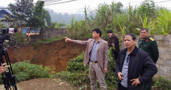 Bắc Kạn: Sau tiếng động lớn, “hố tử thần” chia đôi tỉnh lộ 254