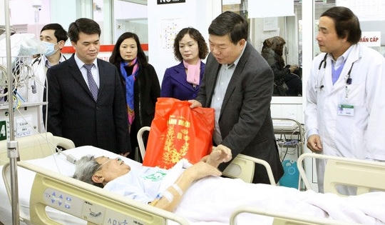 Tết Nguyên đán, các bệnh viện phục vụ người bệnh như ngày thường