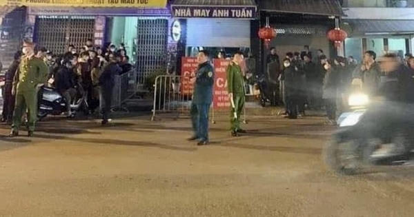 Hà Nội: Phát hiện 2 vợ chồng tử vong trên giường ngủ tại nhà riêng