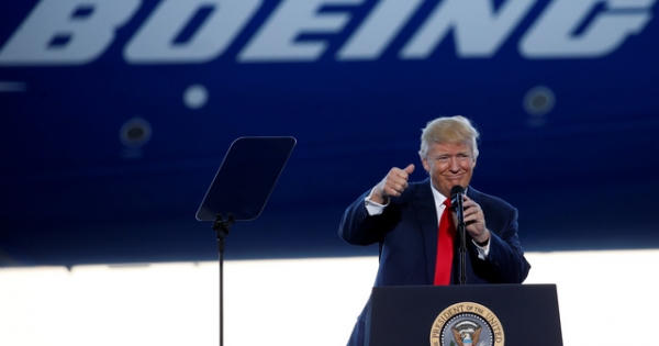 Boeing giảm giá 1 tỷ USD Không Lực Một sau khi đàm phán với Trump Boeing giảm giá 1 tỷ USD Không Lực Một sau khi đàm phán với Trump