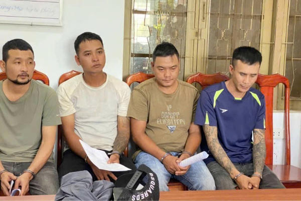 Bắt 4 đối tượng ở Đắk Lắk hành hung tài xế để tranh giành khách