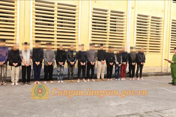 Khởi tố, tạm giam 15 đối tượng mang hung khí gây náo loạn trung tâm Lạng Sơn