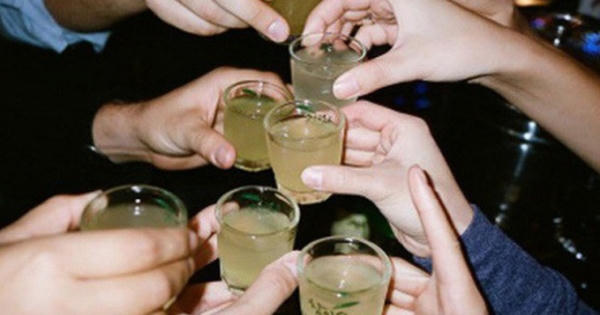 Tránh ngộ độc rượu chứa Methanol ngày Tết, bạn cần nằm lòng điều này Tránh ngộ độc rượu chứa Methanol ngày Tết, bạn cần nằm lòng điều này