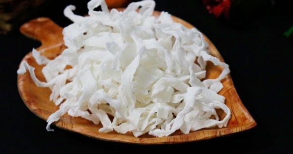 Lạ miệng mứt củ cải thơm ngọt trắng ngần