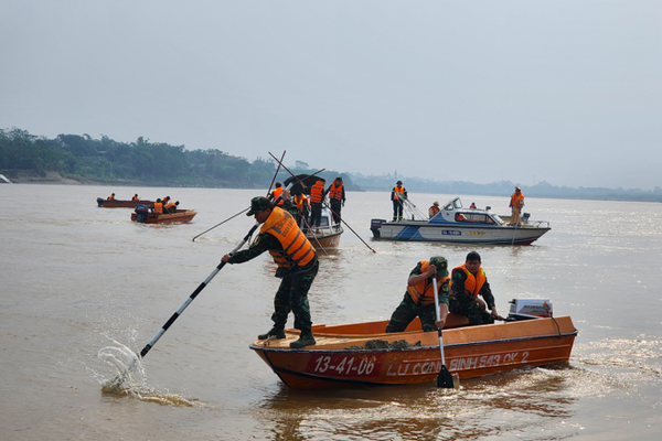 Đã tìm thấy 5 học sinh lớp 8 bị đuối nước ở Phú Thọ