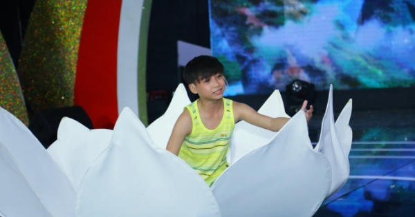 Ngạc nhiên cậu bé 12 tuổi Tô Trung Tín tập tiết mục xiếc lửa chỉ trong 3 ngày