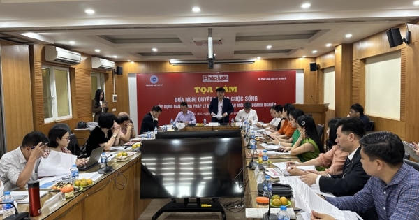 Tọa đàm "Đưa Nghị quyết 27-NQ/TW vào cuộc sống – Xây dựng hành lang pháp lý đáp ứng yêu cầu mới cho doanh nghiệp”