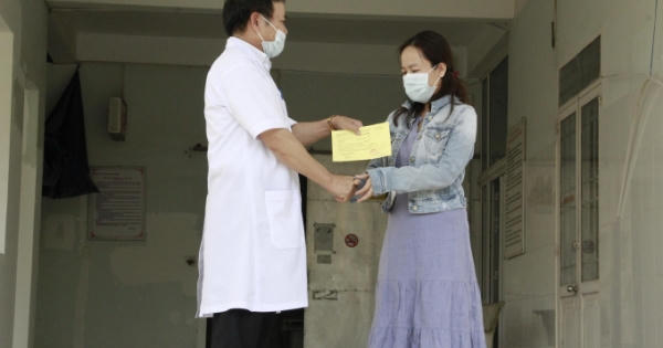 Đắk Lắk: Bệnh nhân mắc Covid-19 đầu tiên được xuất viện Đắk Lắk: Bệnh nhân mắc Covid-19 đầu tiên được xuất viện
