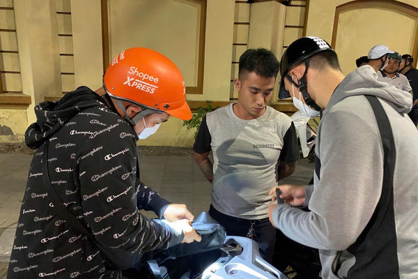 Hà Nội: Kiên trì, quyết liệt, triệt để, quyết tâm dập tắt những trận “bão đêm” Hà Nội: Kiên trì, quyết liệt, triệt để, quyết tâm dập tắt những trận “bão đêm”