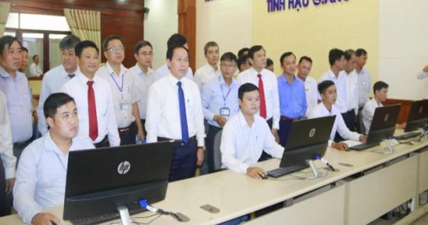 Hoàn thiện thể chế, pháp luật: “Bệ đỡ” thúc đẩy Hậu Giang phát triển Hoàn thiện thể chế, pháp luật: “Bệ đỡ” thúc đẩy Hậu Giang phát triển