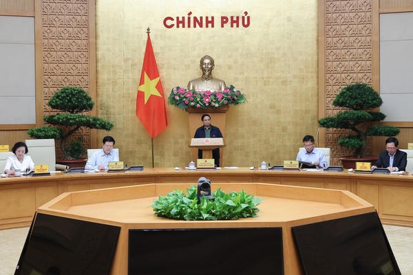 Thủ tướng: Cuối năm 2025, giải quyết xong những vướng mắc liên quan đến vận hành chính quyền địa phương 2 cấp