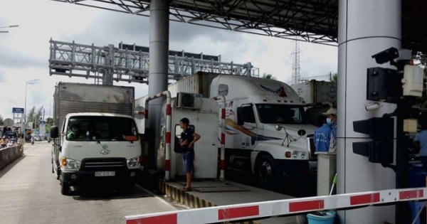 Điểm báo ngày 10/7/2019: Hôm nay dự kiến tạm dừng thu phí nhiều trạm BOT - Bộ bắt ép còn chủ đầu tư trốn tránh?