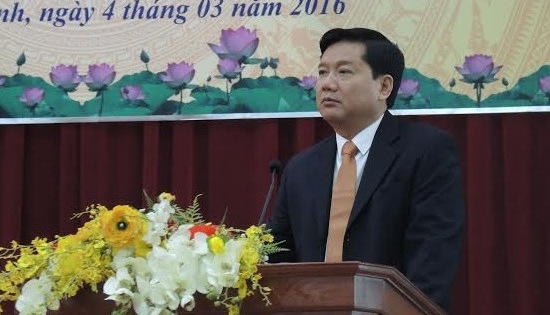 Bí thư Đinh La Thăng hứa nâng cao chất lượng khám chữa bệnh cho dân