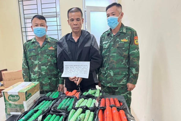 Bắt giữ người đàn ông vận chuyển hơn 32 kg thuốc nổ trái phép